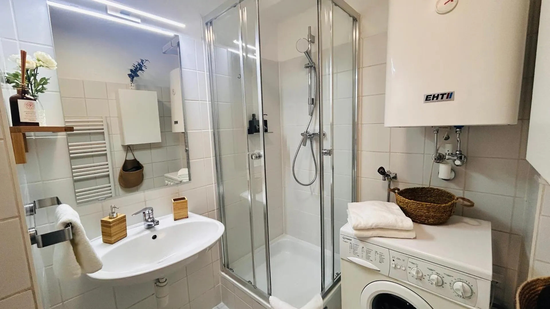 Apartment Gemuetliche Wohnung Naehe Hauptbahnhof Und Zentrum Vienna